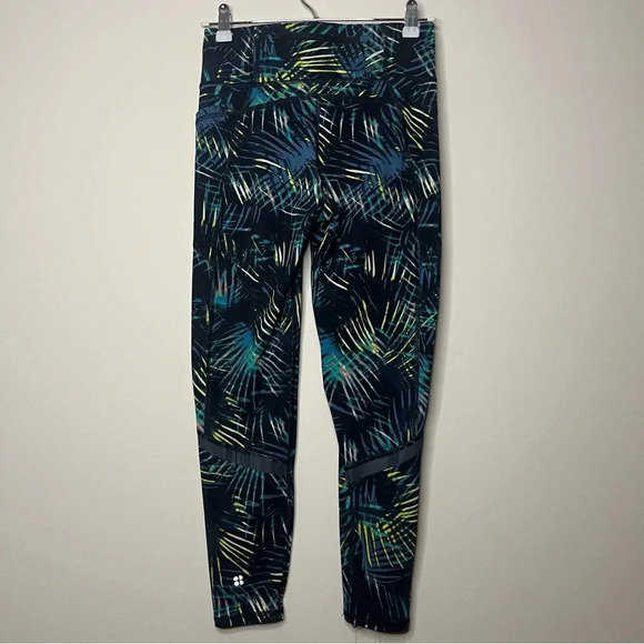 SWEATY BETTY The Zero Gravity Black Neon Tropical Print 7/8 Length Leggings - Picture 11 of 14